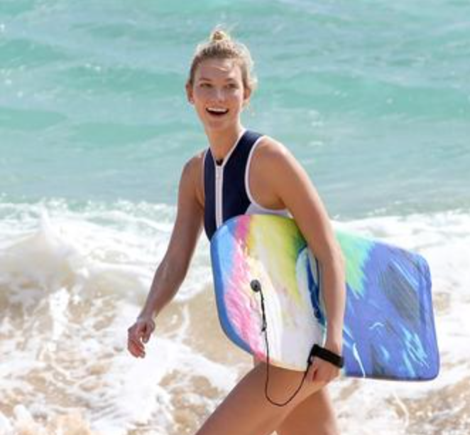 karlie kloss - "what's a girl to do with a six hour lay-over in honolulu?"